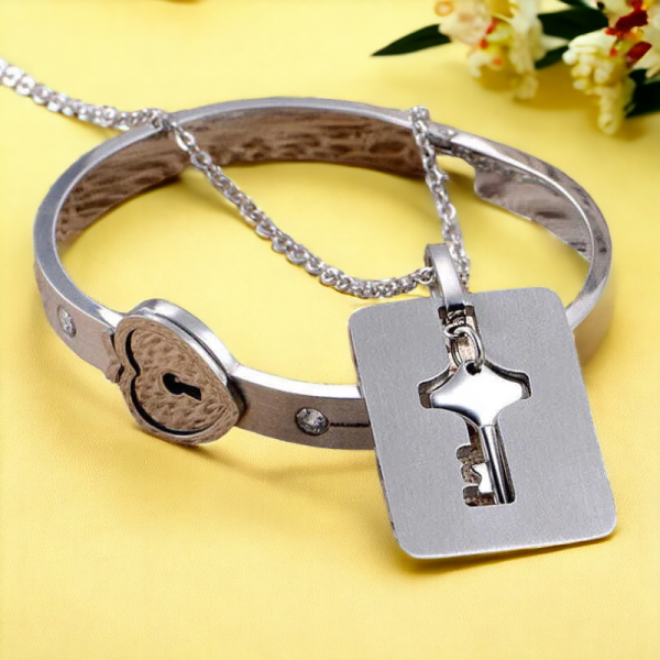 SobPai Love Heart Lock Bangle Bracelet and Key Pendant Necklace Set in Silver