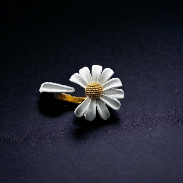 "Bracelet and ring featuring daisy and bee motifs from SobPai's Creative Daisy Bee Jewelry Set"