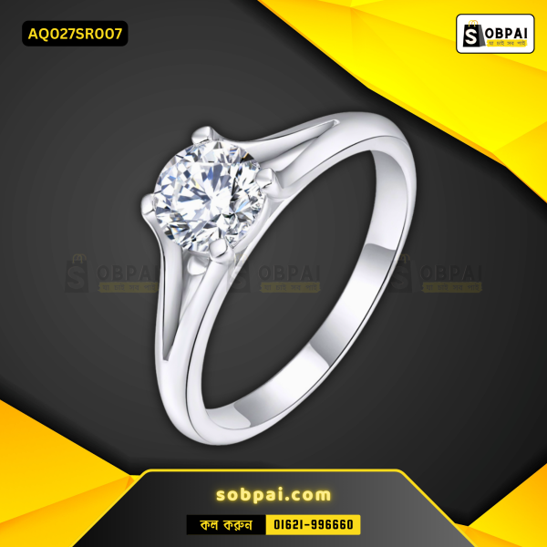 SobPai Wedding Ring with Moissanite Centerpiece