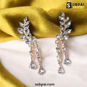 Elegant SobPai butterfly ear cuffs in gold for a fashionable look