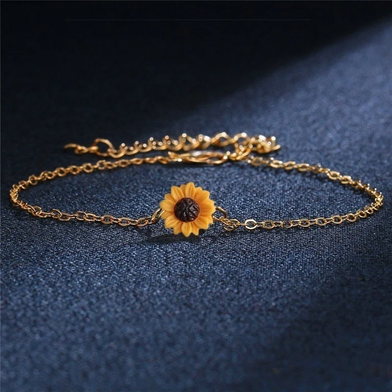 SobPai 5pcs/lot Jewellery Set for Women - Sunflower Accessories Set Including Necklace, Earrings, Ring, and Bracelet - Perfect Gifts for Women and Girls