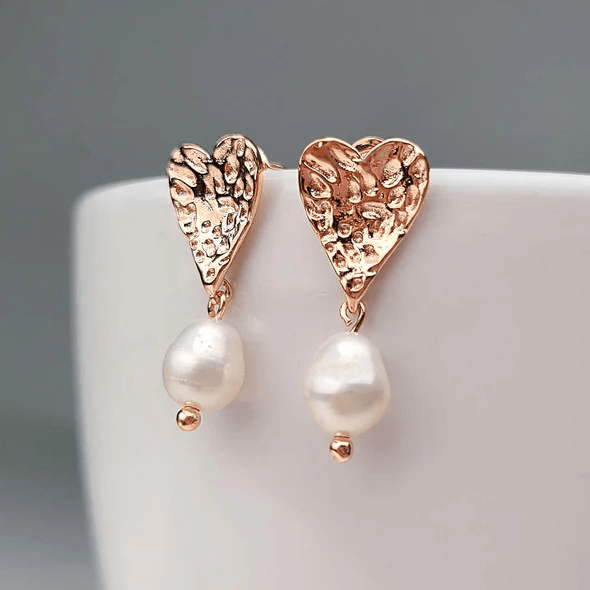 Timeless 925 Silver Antique Freshwater Pearl Heart Earrings by SobPai - Elegant Vintage Jewelry for Every Occasion - Image 2
