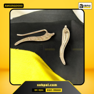 Elegant Gold Leaf Design Earrings