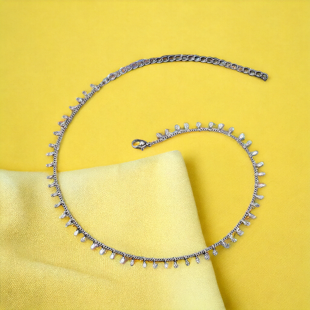 SobPai Fashion Gold Color Tassel Pendant Chain Necklace For Women - Bohemia Punk Short Choker Necklace Jewelry Accessories - Silver and Gold Options Available